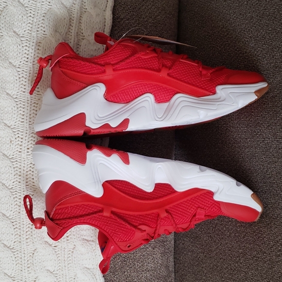 Champion Hyper C Pilot Scarlett red shoes - Picture 6 of 12